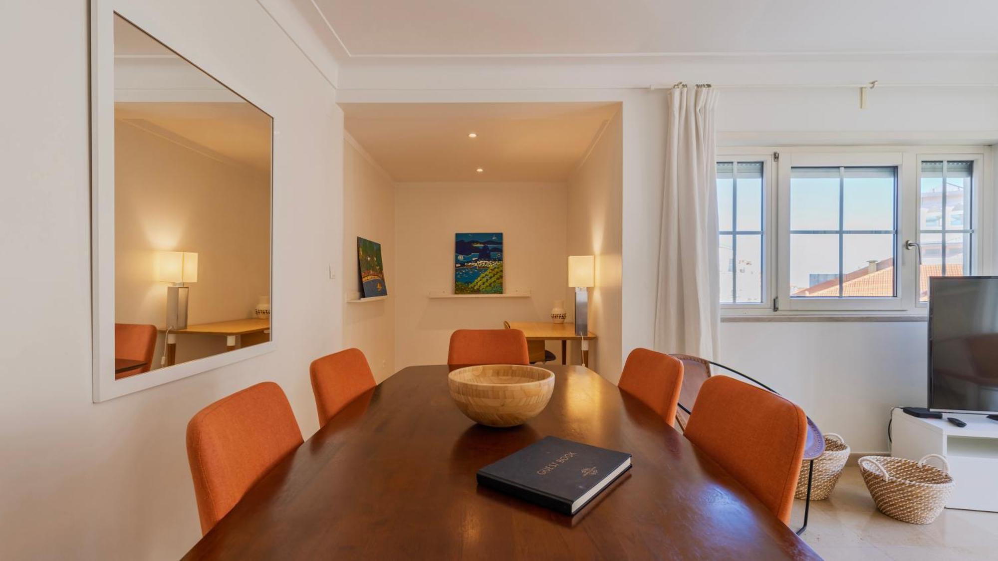 Stylish Apartment With Parking By Lovelystay 리스본 외부 사진