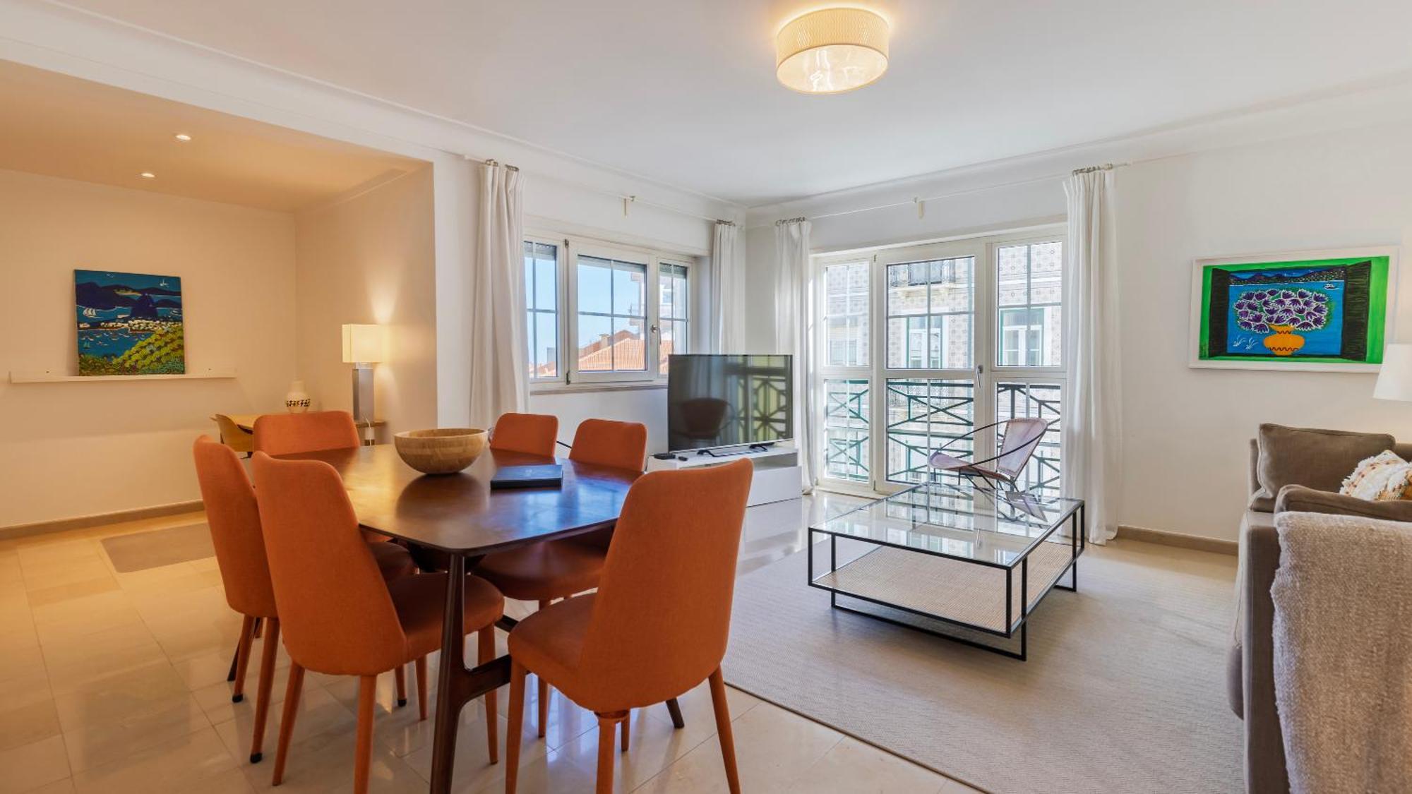 Stylish Apartment With Parking By Lovelystay 리스본 외부 사진