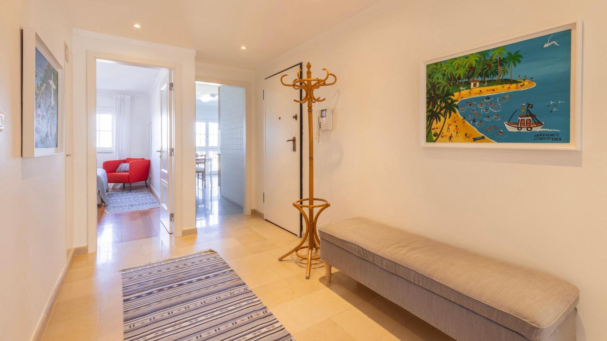 Stylish Apartment With Parking By Lovelystay 리스본 외부 사진