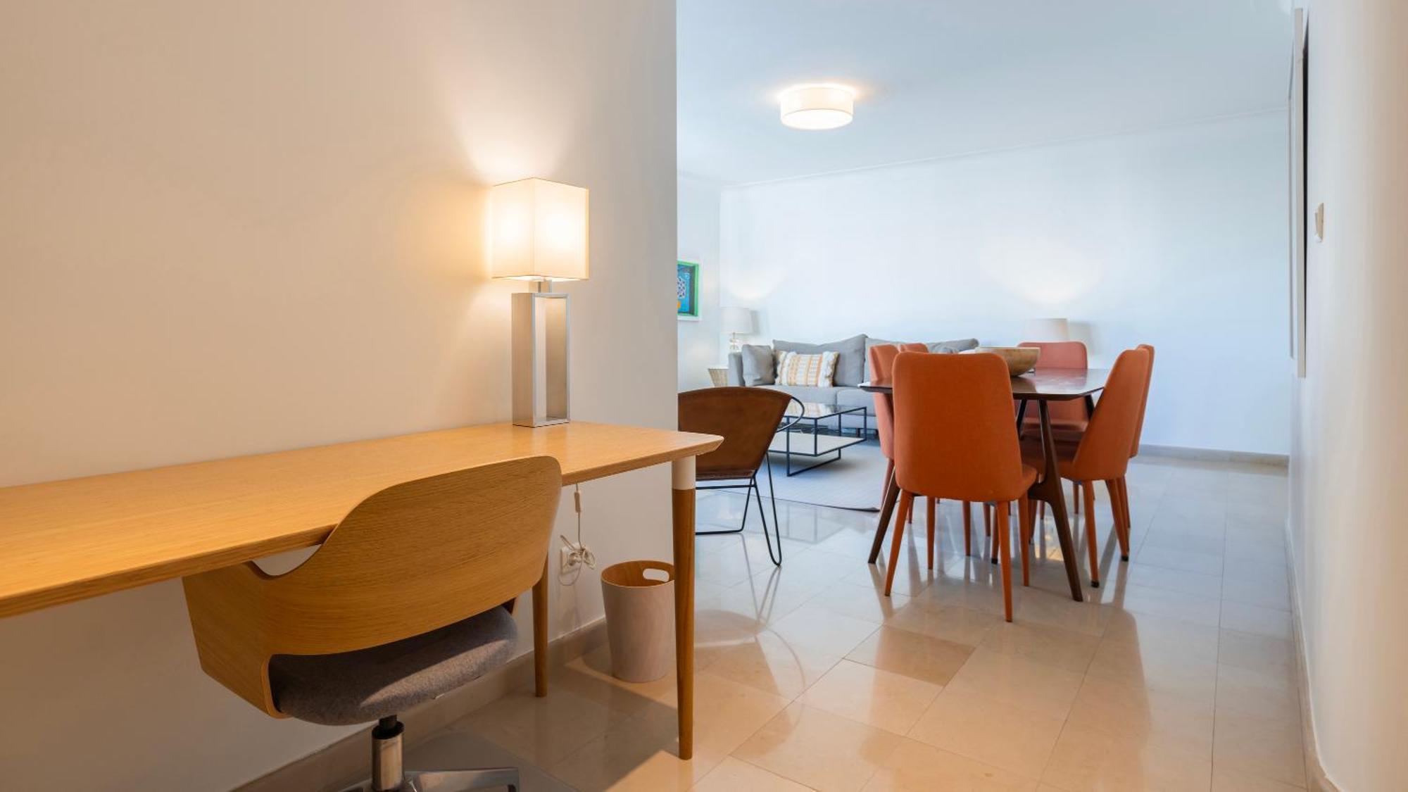 Stylish Apartment With Parking By Lovelystay 리스본 외부 사진