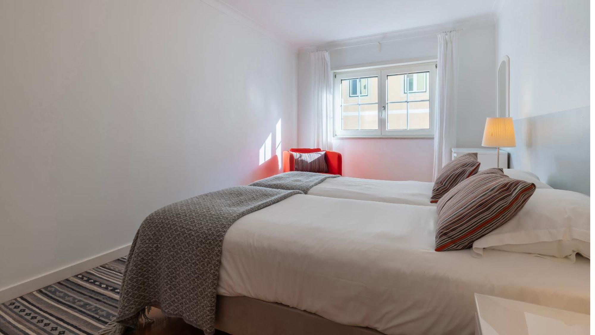 Stylish Apartment With Parking By Lovelystay 리스본 외부 사진